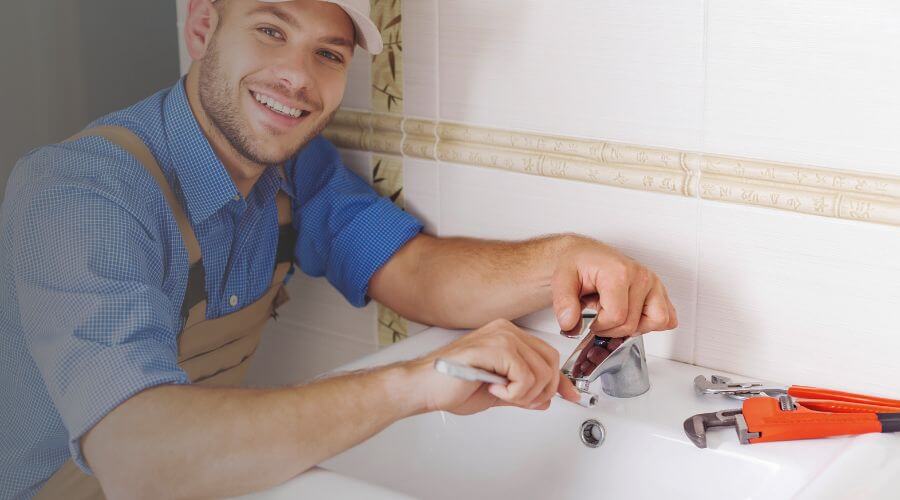 Kitchen Faucet Repair Service in Brownstown, IL
