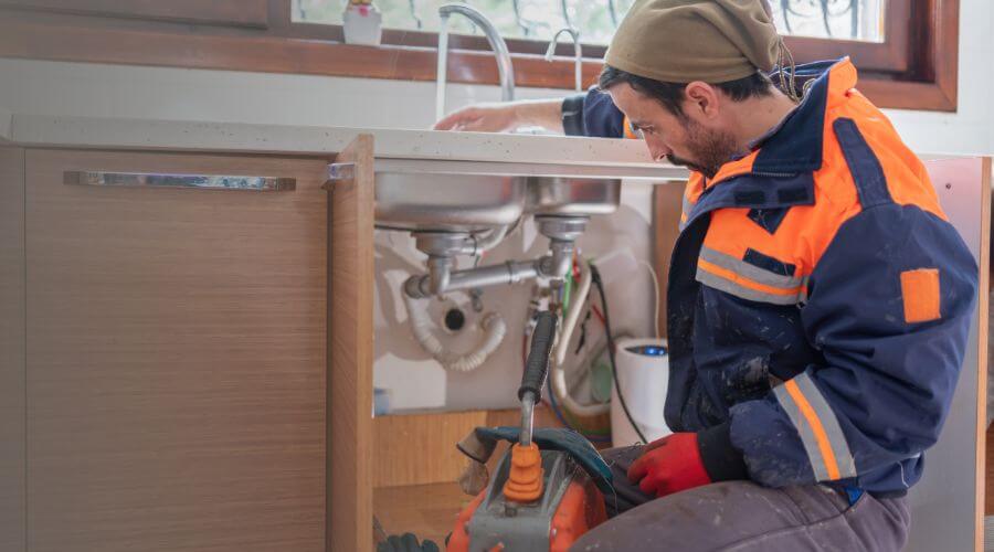 Professional Leak Detection Services in Brownstown, IL